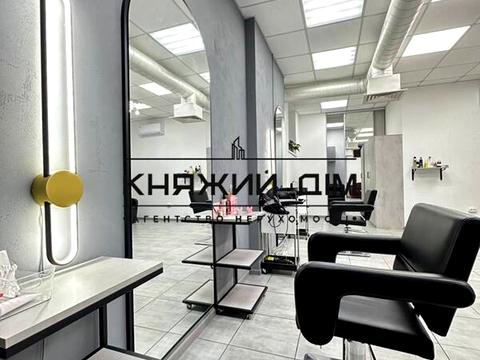 комерційна за адресою Анни Ахматової вул., 35