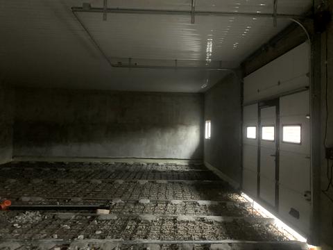 комерційна за адресою Гарнізонна вул., 10