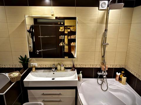 квартира за адресою Миколаївська вул., 10