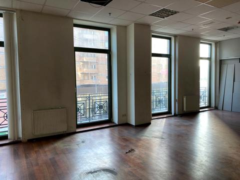 комерційна за адресою Велика Васильківська вул. (Червоноармійська), 5