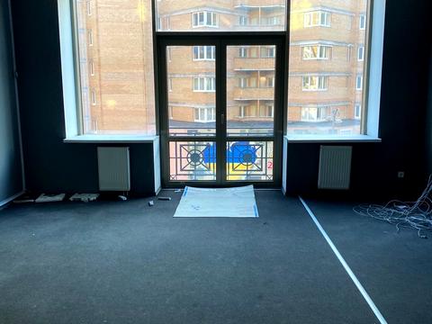 комерційна за адресою Велика Васильківська вул. (Червоноармійська), 5