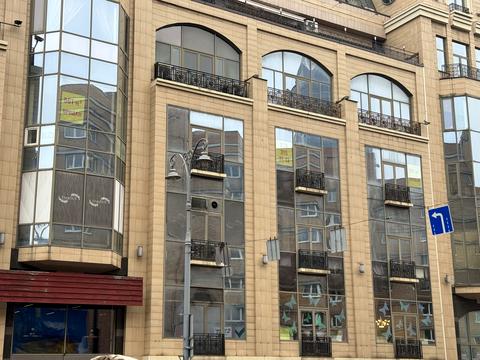 комерційна за адресою Велика Васильківська вул. (Червоноармійська), 5