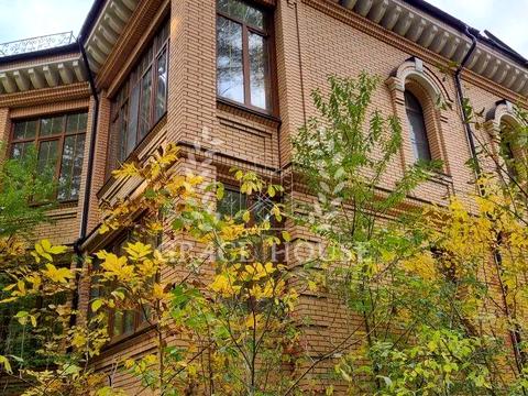 будинок за адресою Анатолія Солов'яненка вул.