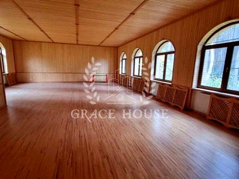 будинок за адресою Анатолія Солов'яненка вул.