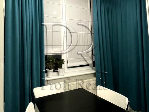 квартира за адресою Братська вул., 12