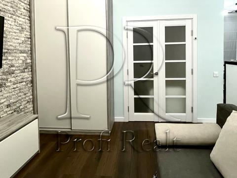 квартира за адресою Братська вул., 12