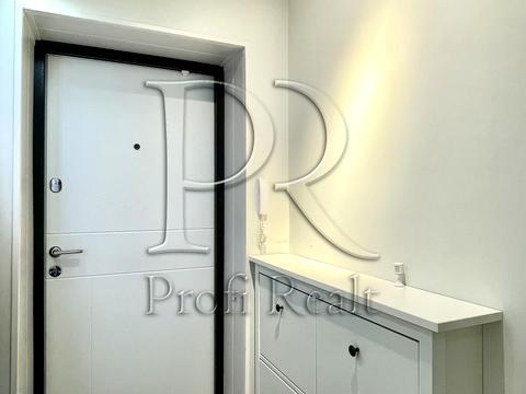 квартира за адресою Братська вул., 12