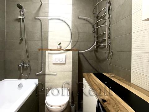 квартира за адресою Братська вул., 12