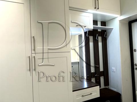 квартира за адресою Братська вул., 12