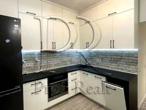 квартира за адресою Братська вул., 12