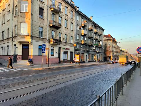 комерційна за адресою Городоцька вул., 78