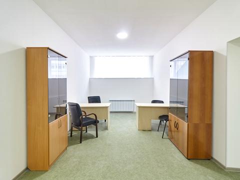 комерційна за адресою Свободи, 7