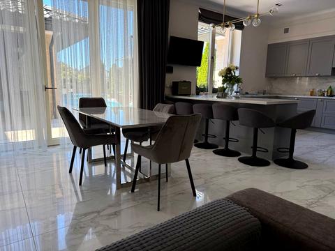 будинок за адресою Береговая, 111