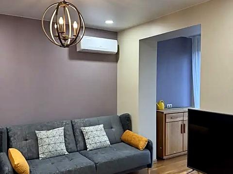 квартира за адресою Василя Вишиваного вул., 42-А