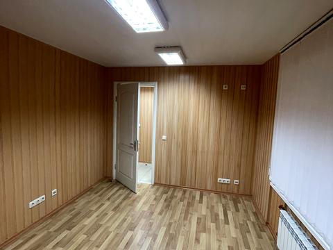 комерційна за адресою Патріарха Мстислава Скрипника вул., 40-А