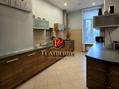 квартира за адресою Заньковецької вул., 6