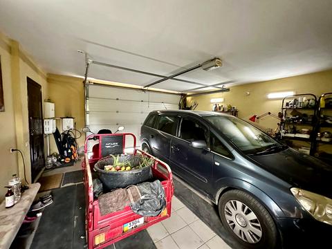 будинок за адресою Перемога