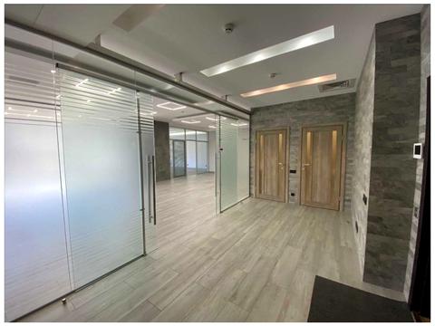 комерційна за адресою Велика Васильківська вул. (Червоноармійська), 72-А