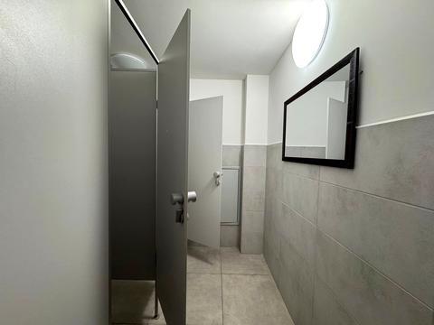 комерційна за адресою Зелена вул., 151