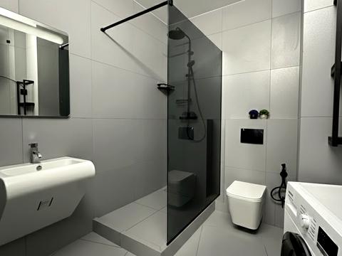 квартира за адресою Дніпровська набережна вул., 17-К