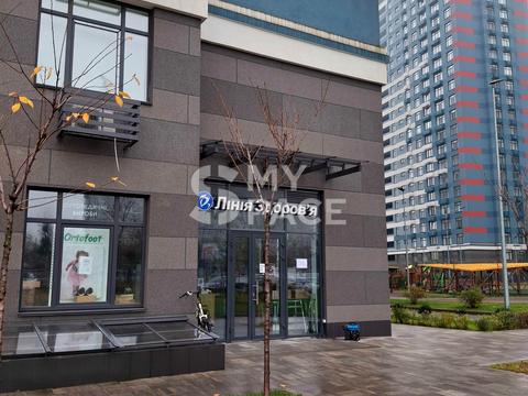 комерційна за адресою Євгена Сверстюка вул. (Марини Раскової), 6