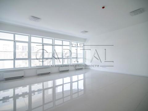 комерційна за адресою Кловський узвіз, 7