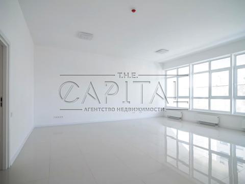 комерційна за адресою Кловський узвіз, 7