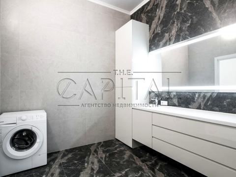 комерційна за адресою Кловський узвіз, 7