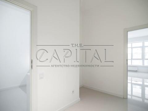 комерційна за адресою Кловський узвіз, 7