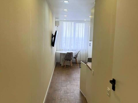 квартира за адресою Академіка Булаховського вул., 2