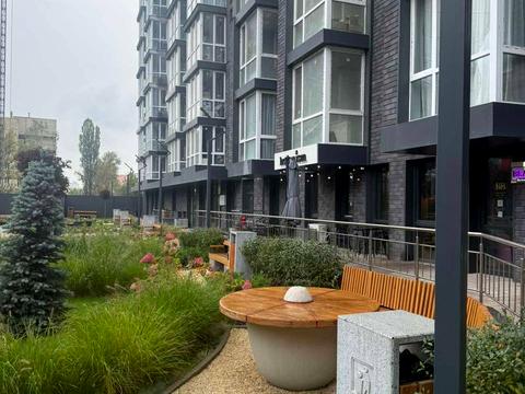 квартира за адресою Академіка Булаховського вул., 2