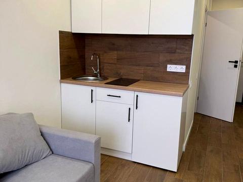 квартира за адресою Академіка Булаховського вул., 2