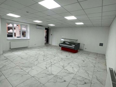 комерційна за адресою Галицька вул., 7-Д