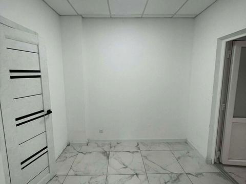 комерційна за адресою Галицька вул., 7-Д