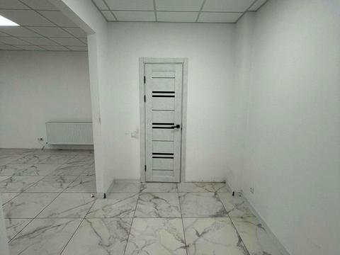 комерційна за адресою Галицька вул., 7-Д
