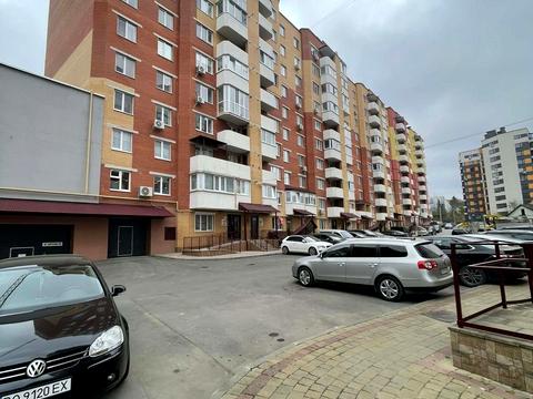 комерційна за адресою Галицька вул., 7-Д