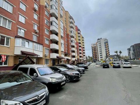 комерційна за адресою Галицька вул., 7-Д