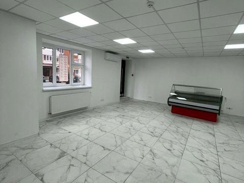 комерційна за адресою Галицька вул., 7-Д