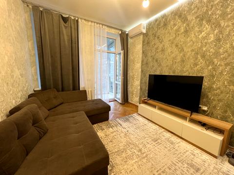 квартира за адресою Євгена Коновальця вул. (Щорса), 18