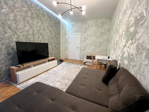 квартира за адресою Євгена Коновальця вул. (Щорса), 18