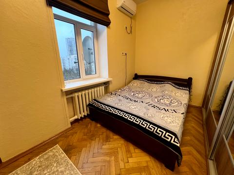 квартира за адресою Євгена Коновальця вул. (Щорса), 18