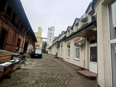 коммерческая по адресу Богдана Хмельницкого ул., 121