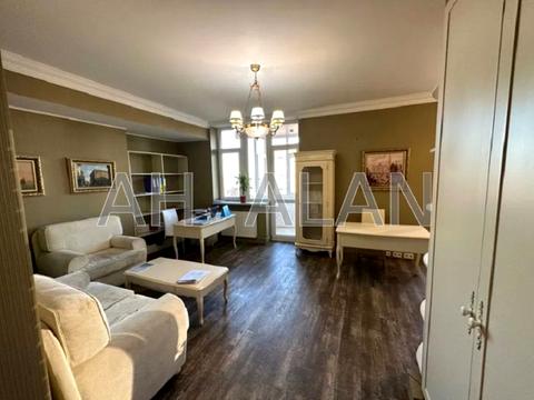 комерційна за адресою Старонаводницька вул., 6-Б