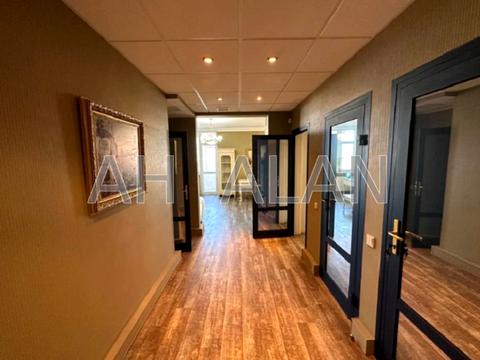 комерційна за адресою Старонаводницька вул., 6-Б