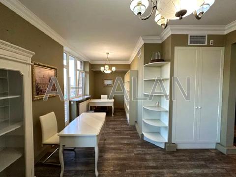 комерційна за адресою Старонаводницька вул., 6-Б