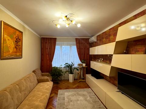 квартира за адресою Євгена Коновальця вул., 14