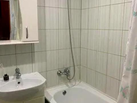 квартира за адресою Калинова вул., 82-Б