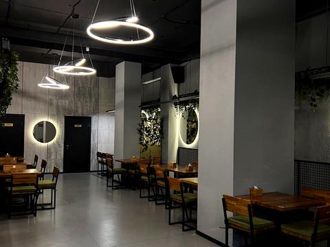 комерційна за адресою Січових Стрільців вул., 17