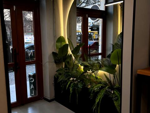 комерційна за адресою Січових Стрільців вул., 17