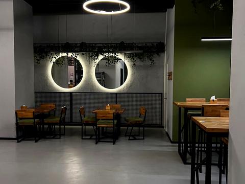 комерційна за адресою Січових Стрільців вул., 17